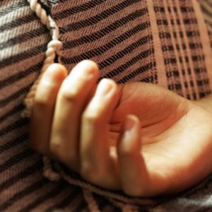 photo de massage de mains au salon Douce Heure des Mains à Nantes